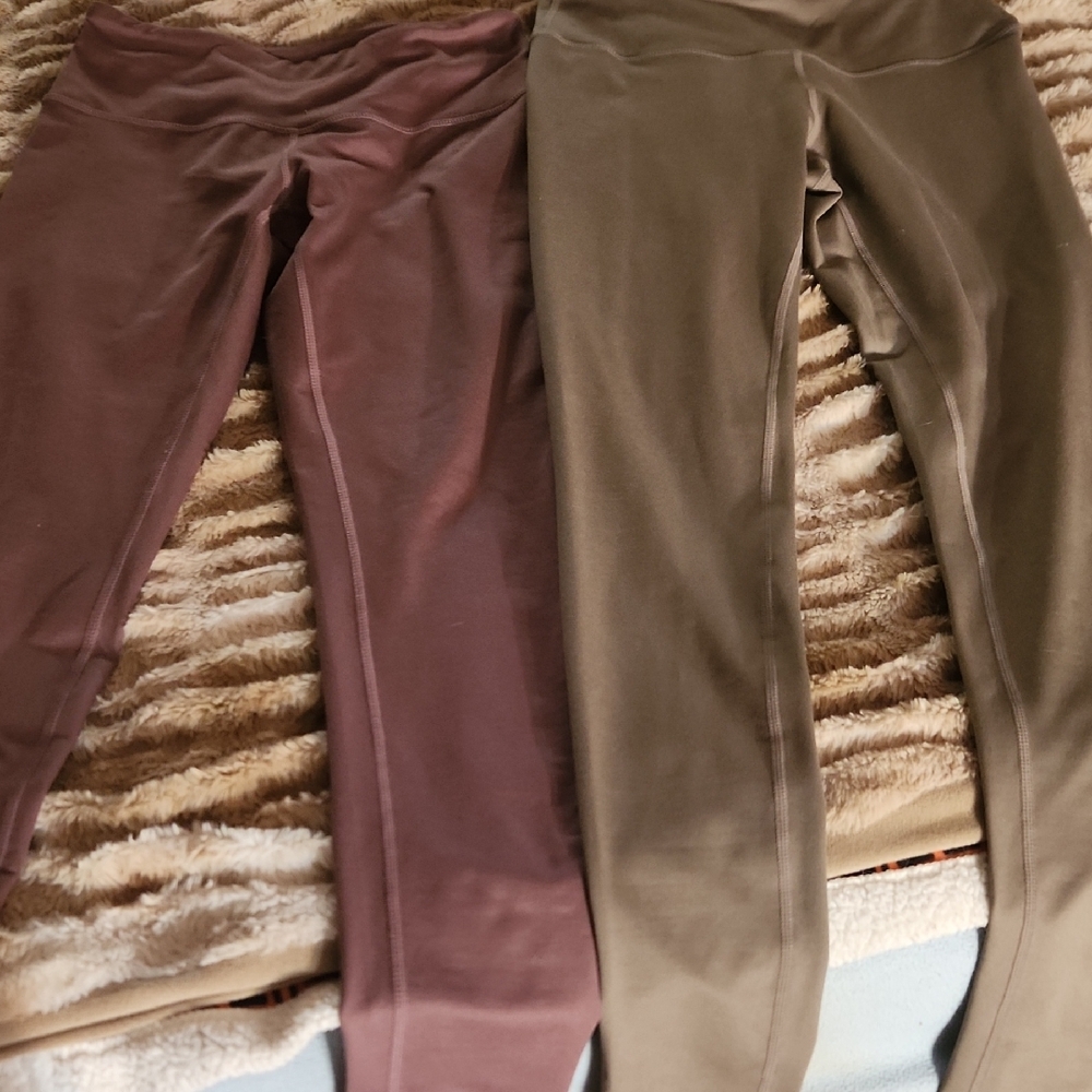 Zella Women's Leggings in Mauve and Olive